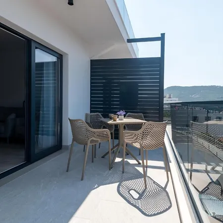 Guest house Golden *